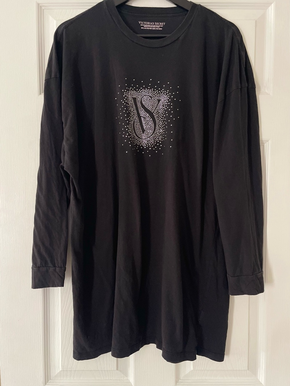 Victoria's Secret Black Long Sleeve Rhinestone nightgown soft medium large